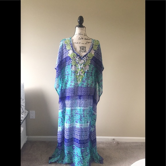 Dresses & Skirts - NWOT KAFTAN - BEACH COVER UP